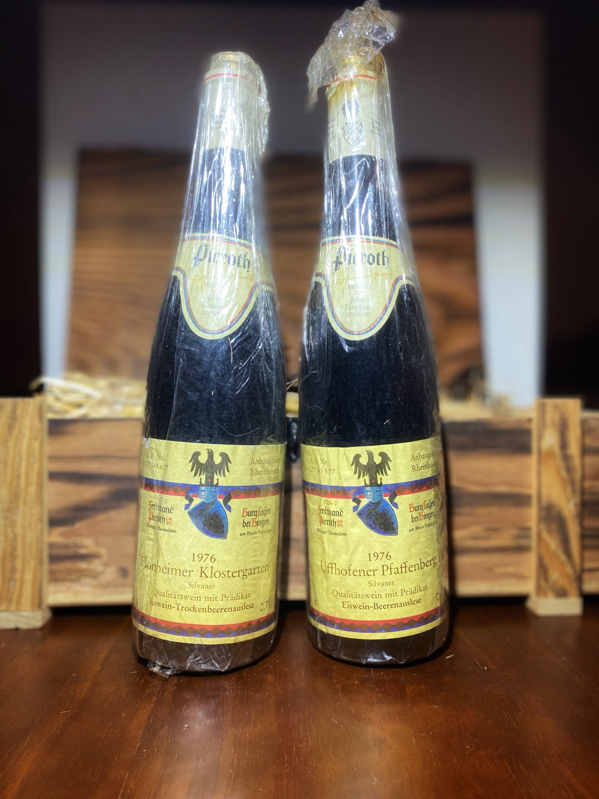 Uffhofener Pfaffenberg und Flonheimer Klostergarten 1976 - in original Holzkiste